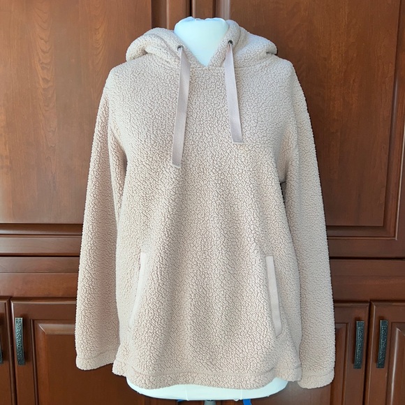 Abercrombie & Fitch Tops - Abercrombie & Fitch Sherpa Hoodie -M